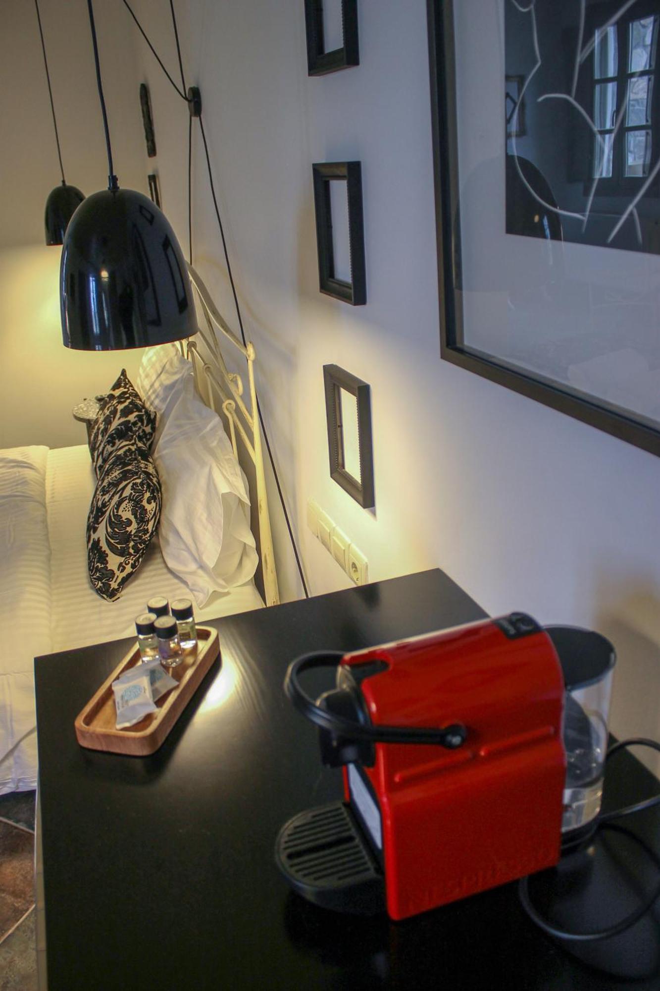 Oikies Art Rooms Angistron ภายนอก รูปภาพ
