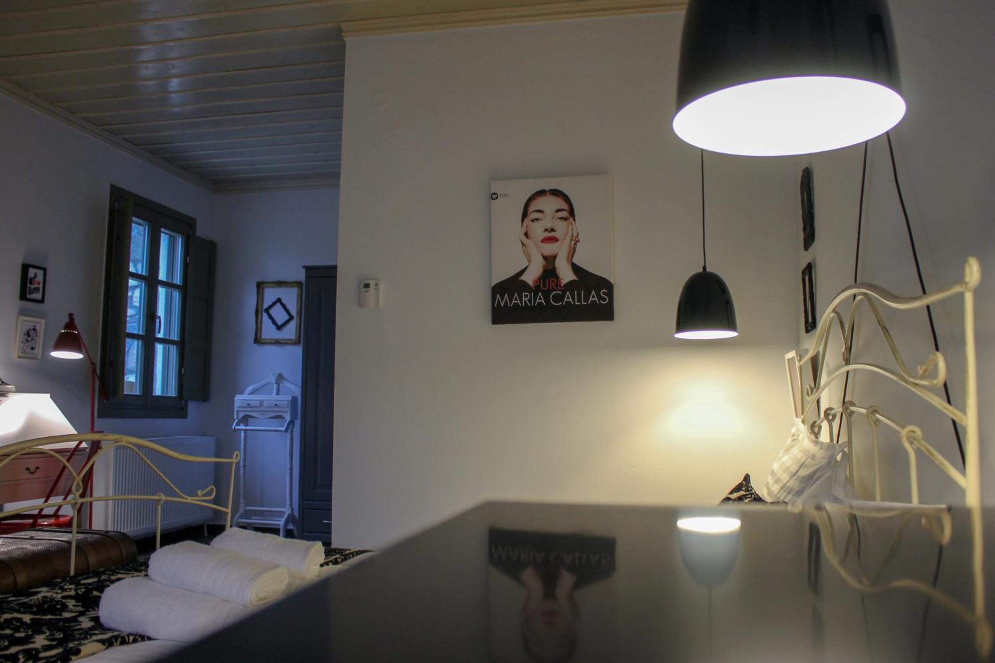 Oikies Art Rooms Angistron ภายนอก รูปภาพ