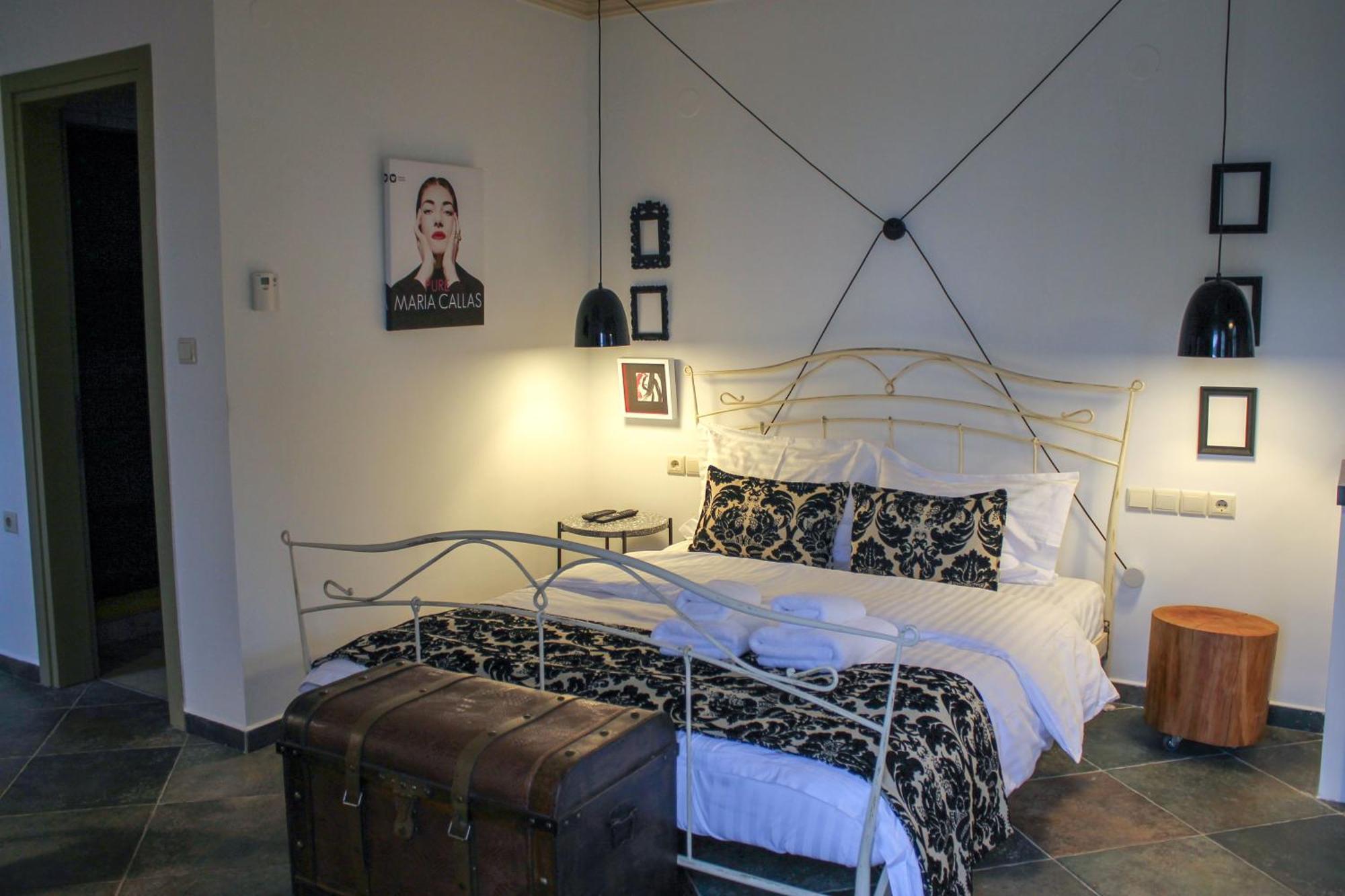 Oikies Art Rooms Angistron ภายนอก รูปภาพ