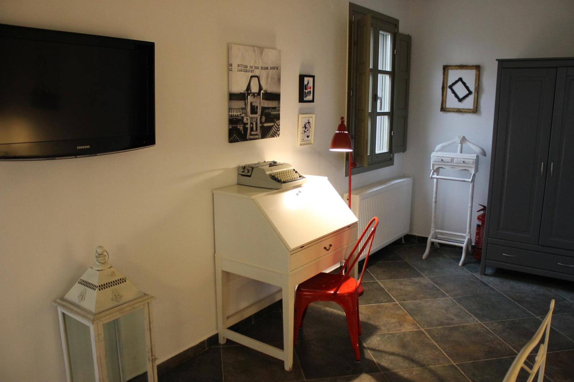 Oikies Art Rooms Angistron ภายนอก รูปภาพ